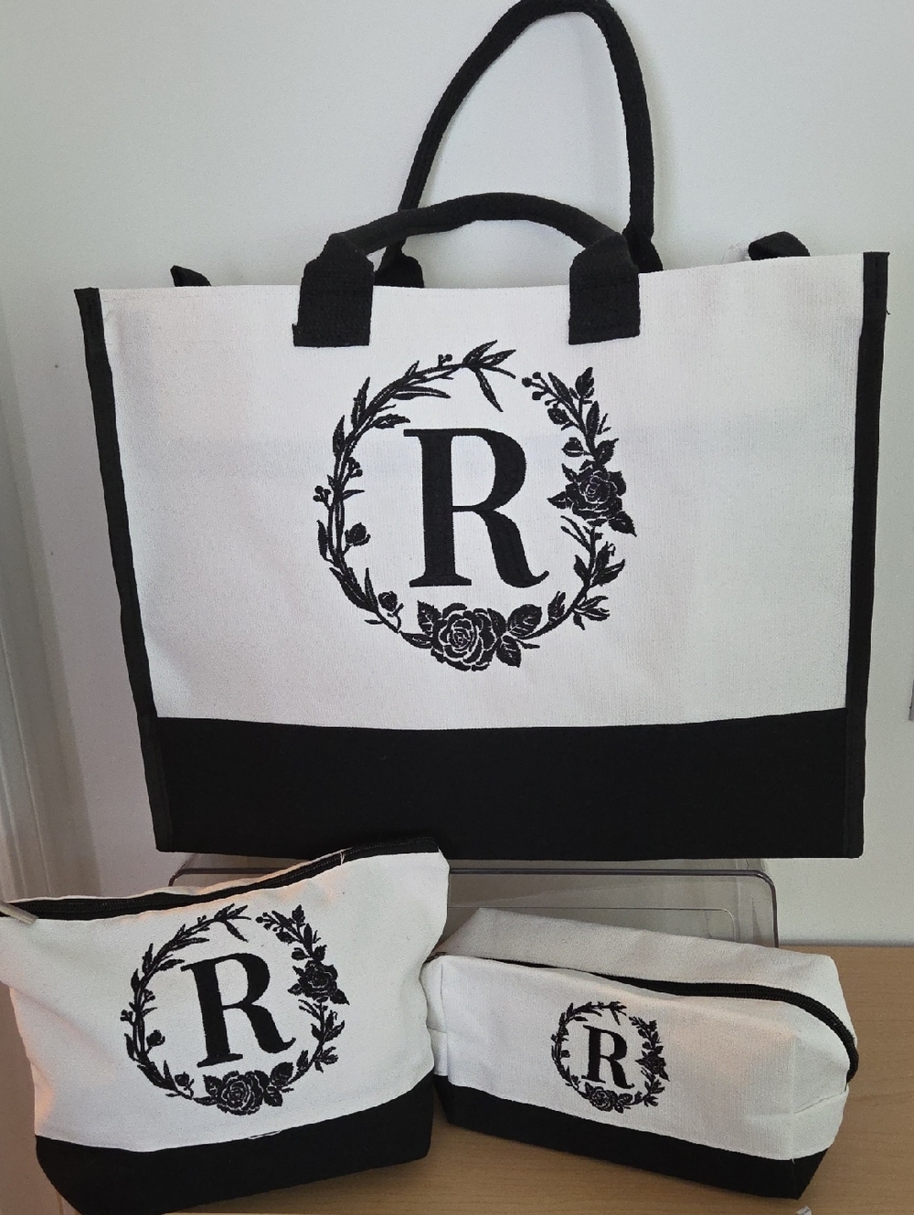 3 piece canvas "R" set NWOT